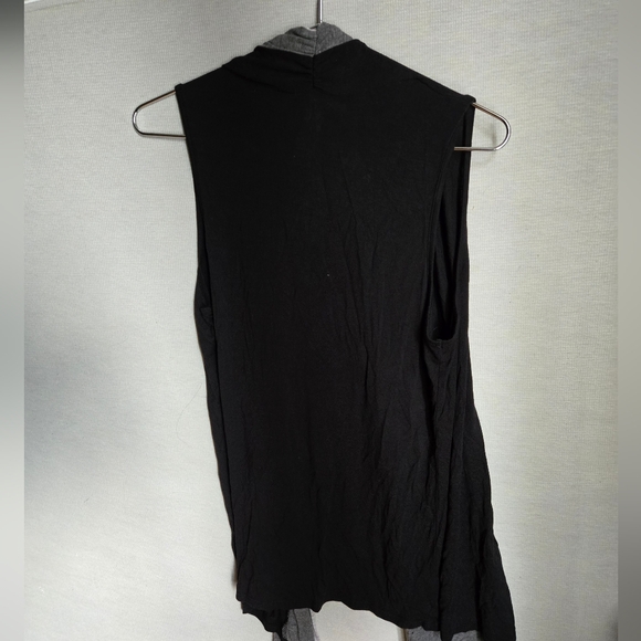 Women's Sleeveless Cardigan Size M Used Black with Gray - Picture 2 of 6